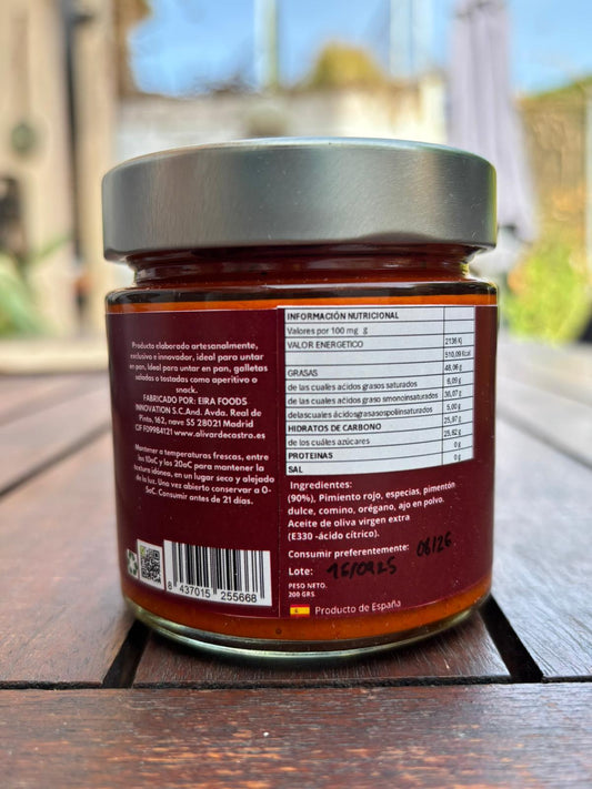 Paté de pimiento rojo con aceite de oliva